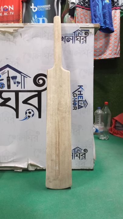 Joint less cricket bat, 33" inch long, - 1pcs