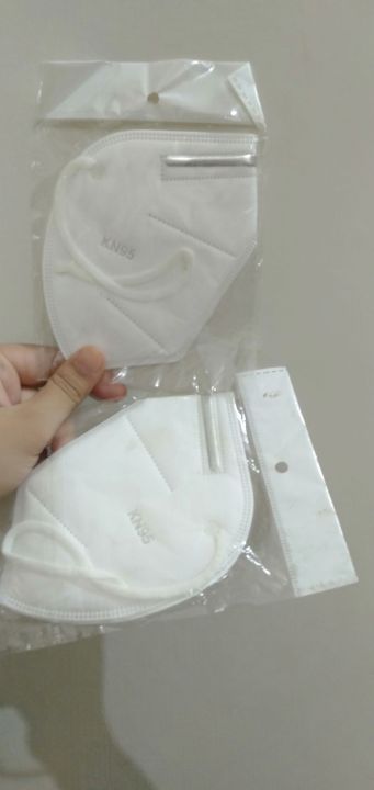 outdoor%20three%20white%20face%20mask,pack%20of%203,%20high%20quality%20&%20anti%20dust%20mask,%20disposable,%20protective%20kn95%20-%20Image%202