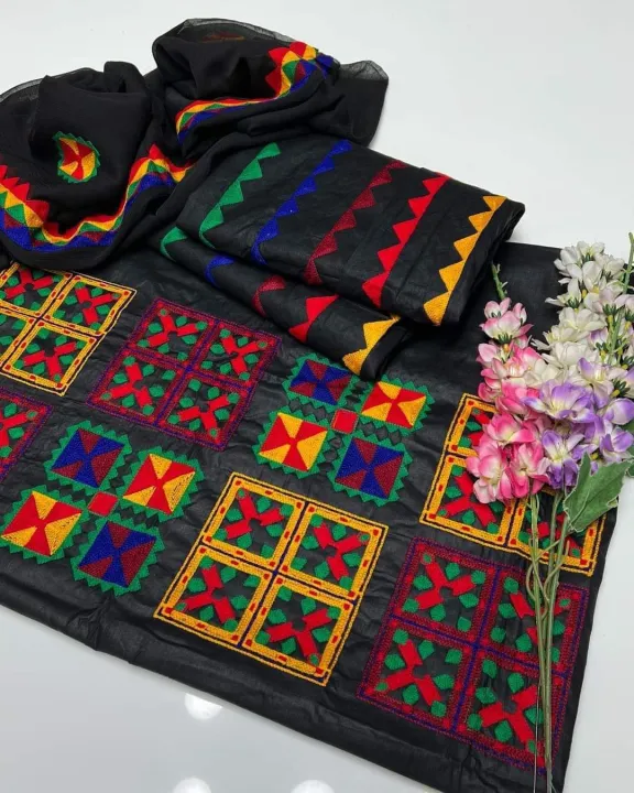 Unstitched%20Applic%20Style%20Computer%20Embroidery%203%20Piece%20Dress%20for%20Women%20&%20Girls//%20Applique%20Style%20Computer%20Embroidery%20Lawn%20Cotton%20Suit%20-%20Image%202