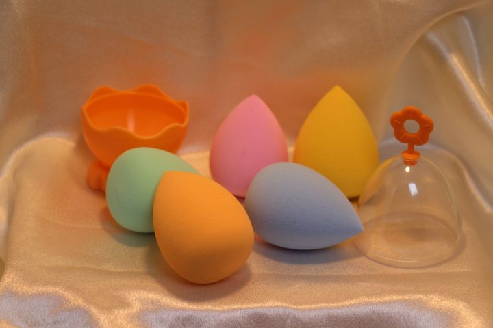 Makeup%20Beauty%20Blender%20Sponge%20%7C%20Pack%20of%201%20pc%20-%20Image%203