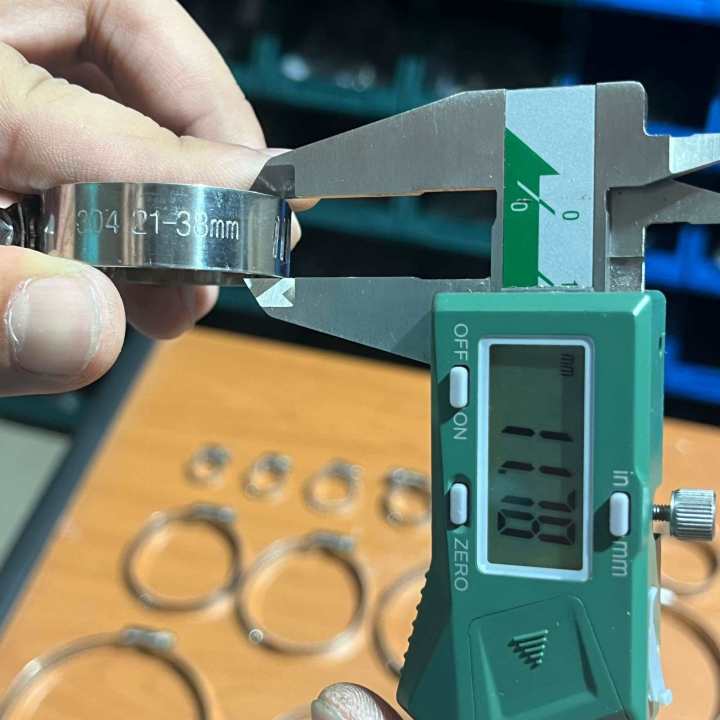 Single%20end%20stainless%20steel%20hose%20clamps%20304%20stainless%20steel%20hose%20clamps%20belt%20hose%20clamps%20camping%20hose%20clamps%20sus304%20stainless%20steel%20strap%20polished%20stainless%20steel%20hose%20clamps%20all%20sizes%20-%20Image%205