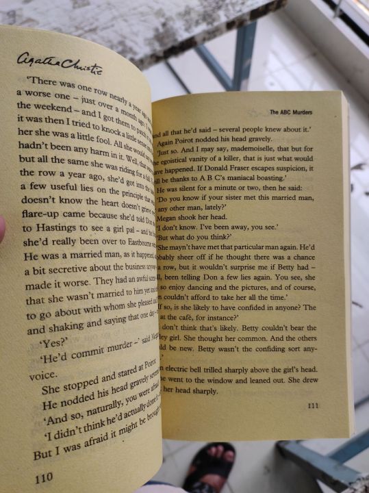 The%20ABC%20Murders%20by%20Agatha%20Christie%20-Paperback%20-%20Image%203