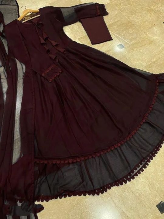 Fabulous%20Launch%20New%20Arrival%20Trendy%20Stitched%20Double%20Flare%20Party%20Wear%203pc%20Maxi%20Dress%20For%20Women%20and%20Young%20Girls%20-%20Image%204