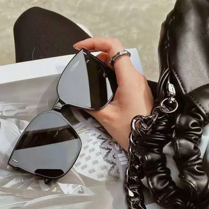 Korean%20Fashion%20Square%20Sunglasses%20Women%20Men%20Retro%20Beach%20Eyewear%20-%20Image%205