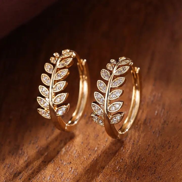 Huitan Simple Stylish Leaf Olive Small Hoop Earrings for Women Paved Shiny Crystal CZ Exquisite Earrings Hot Trendy Jewelry