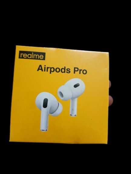 Realme%20Earbuds%20Pro%20Wireless%20earbuds%20touch%20control%20device%20-%20(Bluetooth%20Headphone)%20-%20Image%203