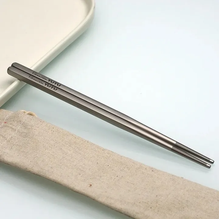 Titanium%20Tableware%20Set%20Outdoor%20Household%20Spoon%20Fork%20Knife%20Chopsticks%20Camping%20Travel%20Portable%20Tableware%20Set%20-%20Image%204