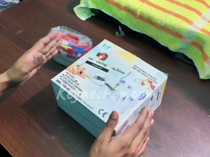 8 in 1 Mini Sewing Machine - Dual Speed Portable Mini Electric Pedal Double Threads Rewind Swing Machine