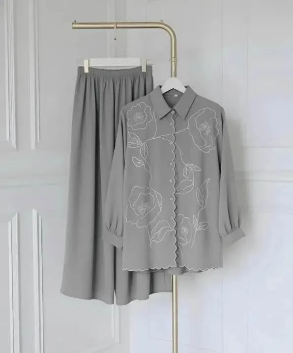 Trendy%20Floral%20Print%20Co-Ord%20Set%20For%20Women%20-%20Casual%20Top%20and%20Bottom%202%20Piece%20Dress%20-%20Image%202