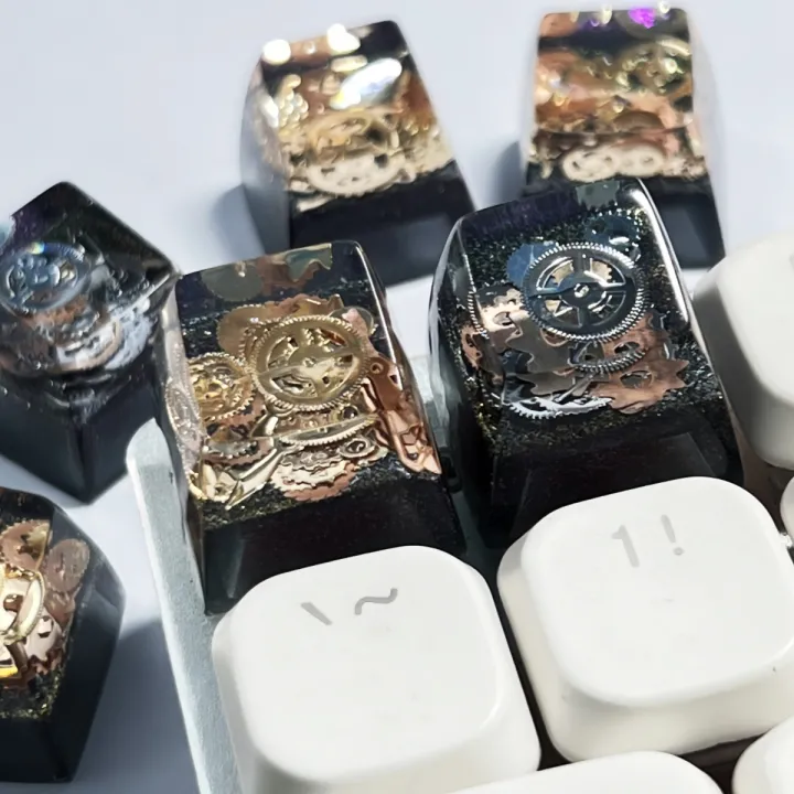 SA%20R1%20Profile%20Black%20Gold%20Time%20Resin%20Keycaps%20Personalized%20Handmade%20Single%20for%20MX%20Mechanical%20Keyboard%20-%20Image%204