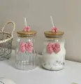 Ribbed & Round Tumbler Can Ring Glass Sipper, Juice Bow Glass,with Glass Straw, Square Glass Mug/ Transparent Coffee Mug Wooden lid Fruit Juice Milk Cup Glass. 