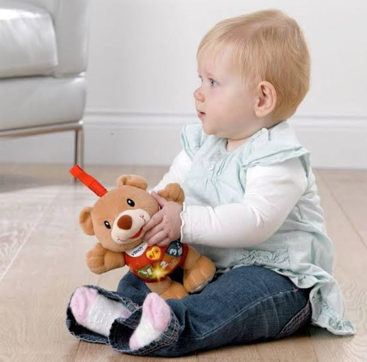 VTech%20Little%20Singing%20Alfie%20toy%20for%20kids%20-%20Image%202