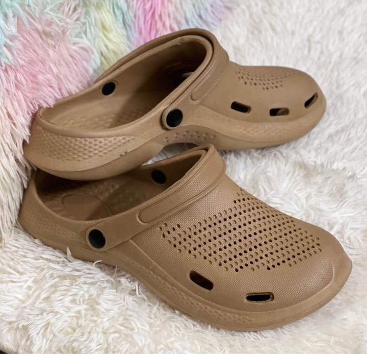 Mens%20Classical%20Trendy%20Crocs%20Eva%20Comfortable%20Lightweight%20Clogs%20Sandals%20Shoes%20-%20Image%203