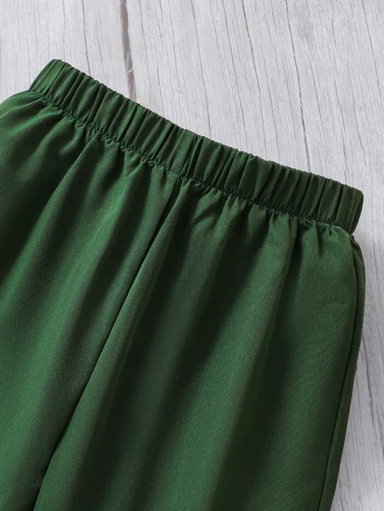 Spring/Summer%20Children's%20Fashion%20Trend%20Girls%20Athleisure%20Basic%20Three-Piece%20Letter%20Print%20T-Shirt%20Solid%20Color%20Halter%20Vest%20Sweatpant%20-%20Image%205