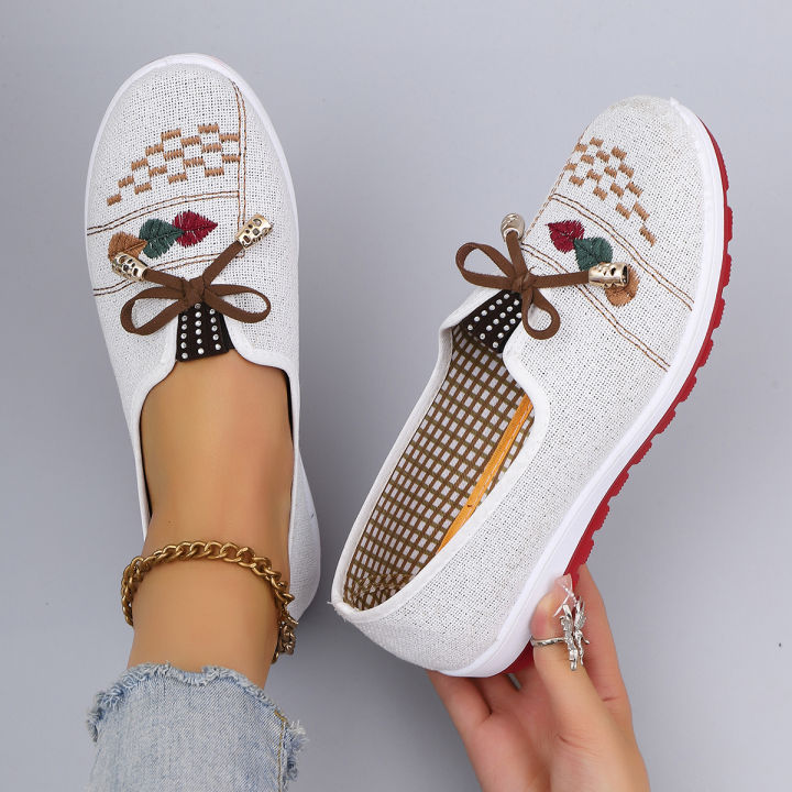 Spring%20New%20Women's%20Casual%20Sports%20Shoes%20Comfortable,%20Breathable,%20Lightweight,%20Wear%20Resistant%20Lazy%20Shoes,%20Soft%20Soled%20Flat%20Shoes%20-%20Image%202