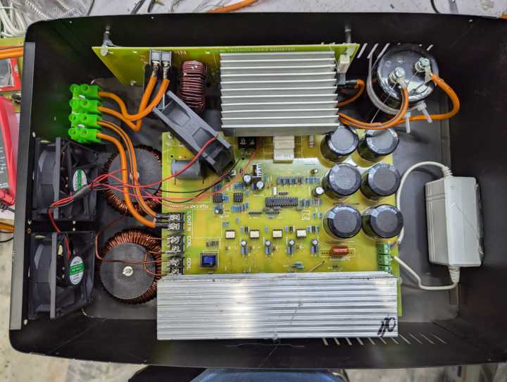 solar%20inverter%20-%20Image%208