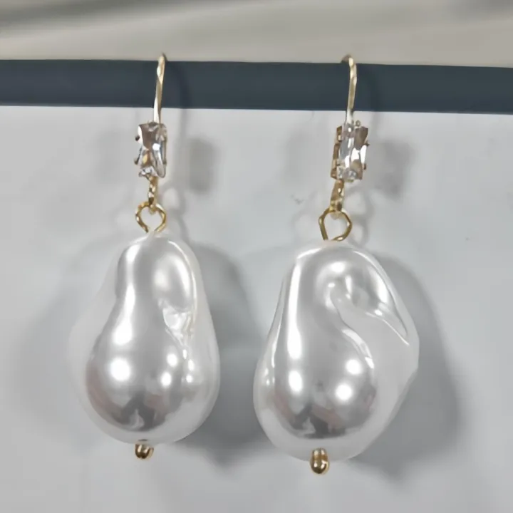 Fashion%20Wedding%20Jewelry%20Earrings,%20Silver%20Pearl%20Earrings,%20Minimalist%20Style,%20Women's%20Earrings,%20The%20First%20Choice%20For%20Giving%20Gifts%20-%20Image%203
