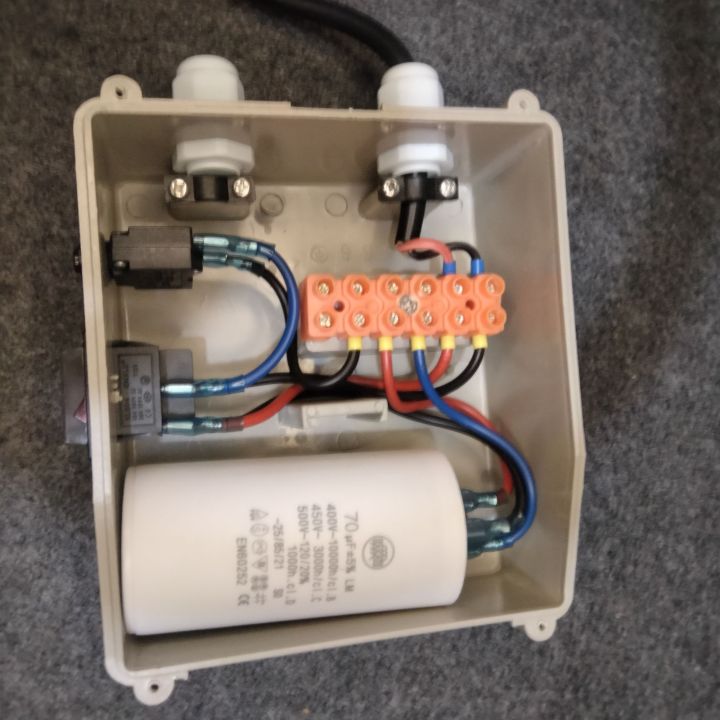 Motor%20Control%20Unit%20Submersible%20Weter%20Pump%20Control%20Device%20With%20Capacitor%2070mfd%0A%0A3hp%20Submersible%20control%20box%20-%20Image%203