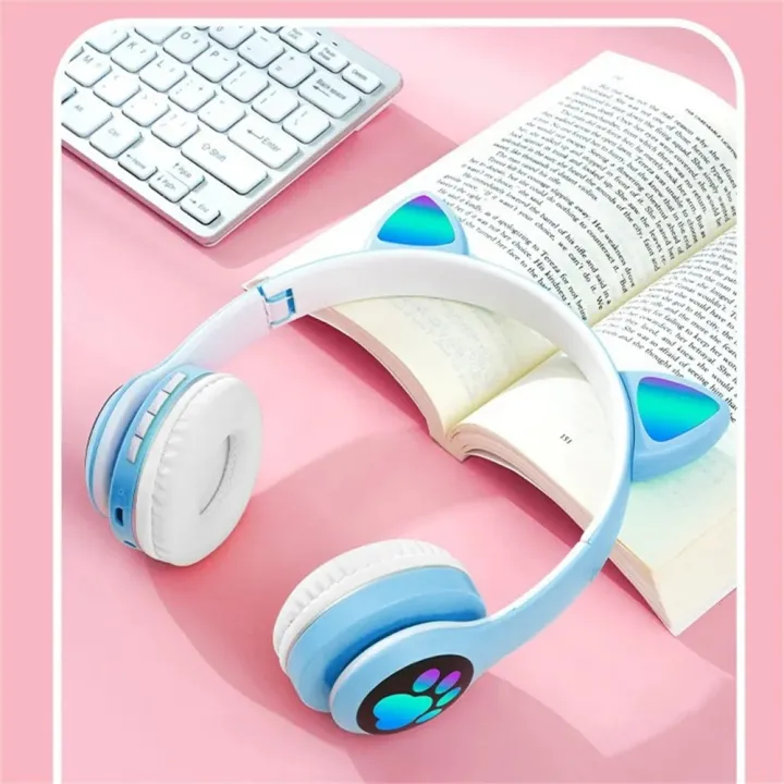 Cute%20Cat%20Ear%20Wireless%20Headphones%20with%20RGB%20Lights%20%E2%80%93%20Bluetooth%205.0%20Headband%20Headset%20with%20Mic%20for%20Kids%20&%20Teens%20(Phone%20&%20PC)%20-%20Image%207