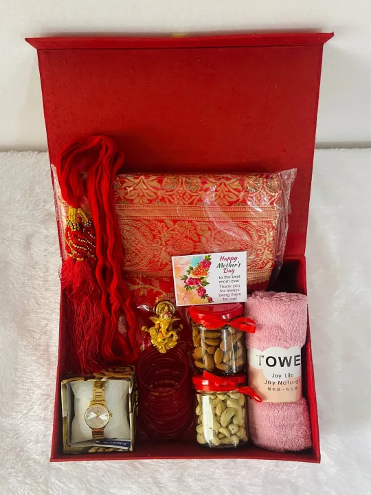 Mothers%20Day%20Gift%20Package%20For%20Mom%20-%20Image%204