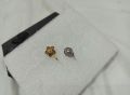 Pack of 2 pieces of non piercing nose rings (chutki wali). 