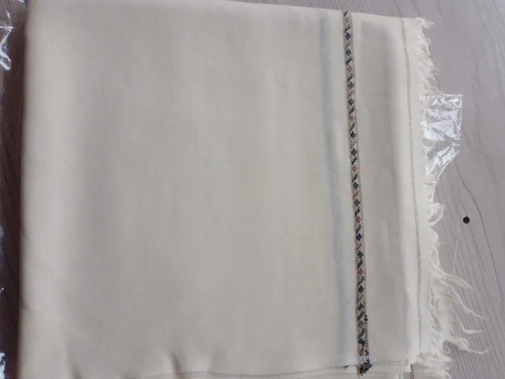 72%20wool%20gents%20shawl%20-%20Image%202