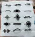 15 pcs rings. 