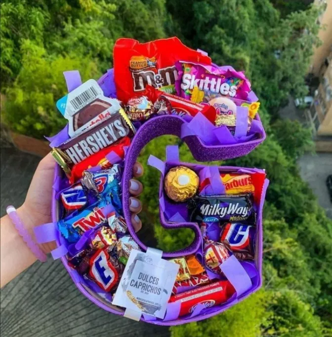 Customized%20Alphabet%20With%20Fill%20of%20Mix%20Chocolate's%20Box%20For%20Gifts%20%7C%20Perfect%20for:%0A-%20Birthday's%20-%20Anniversaries%0A-%20Weddings%20-%20Corporate%20gifts%20-%20Graduations%20-%20Holidays%20-%20Image%203