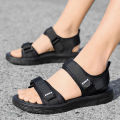 A Pair of Men's New Summer Sandals, Wear-Resistant, Fashionable and Casual Sports Shoes, Beach Shoes. 