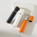 10 ml Portable Perfume Bottle for Travel, Mini Refillable Perfume Dispenser Artificial Leather Leak-Proof Perfume Sprayer, Suit.