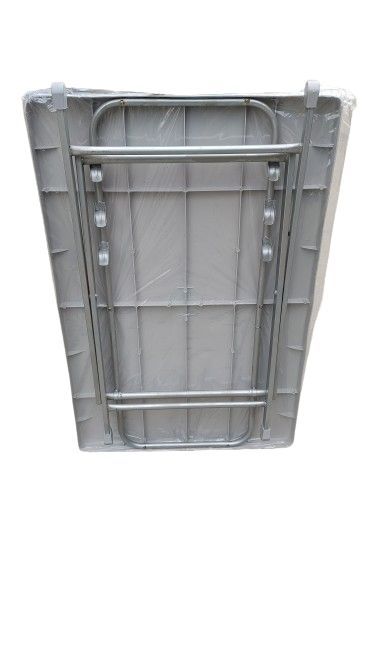 Pure%20plastic%20folding%20table%20%7C%20Outdoor%20and%20indoor%20use%20%7C%20Differnent%20beautiful%20colors%20%7C%20pure%20material%7C%20new%20design%20table%20-%20Image%203