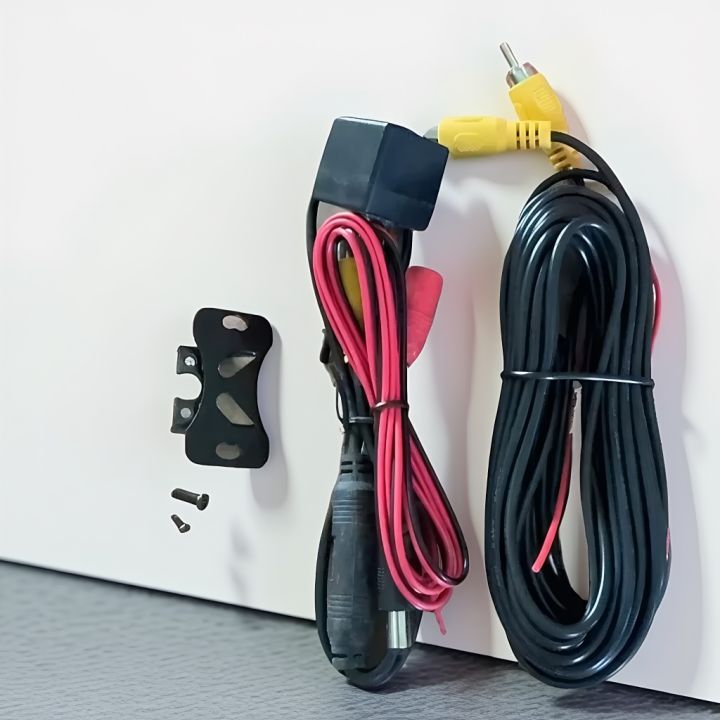 5-pin HD car reverse camera with wide-angle view, 4-LED night vision ...