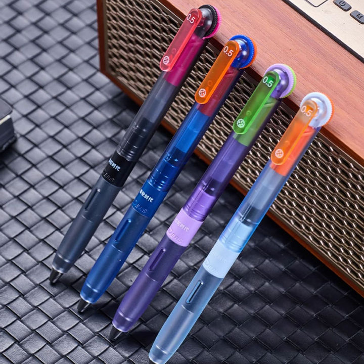 Quick%20Dry%20Black%20Gel%20Pens,%20Medium%20Point%20(0.5mm),CS%20Tip,%20Low-Weight%20Design%20Retractable%20Gel%20Pens%20With%20Comfortable%20Full%20Grip%20-%20Image%204