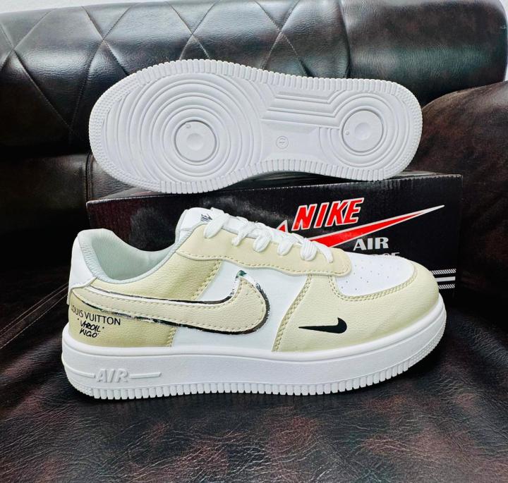 sneakers%20-%20Image%206