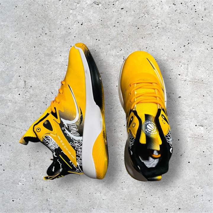 Boys%20Basketball%20Shoes%20-%20Image%203