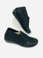 Black Sneakers for Ladies ang Girls . All aged women usable Black Sneakers for Regular Use . Long Lasting and Good Quality Sneakers for Women. 