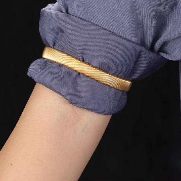 Classic%20Style%201/2Pcs%20Anti-Slip%20Elastic%20Shirt%20Sleeve%20Holders%20Metal%20Armbands%20Band%20Stretch%20Garters%20For%20Women%20Men%20Practical%20-%20Image%204