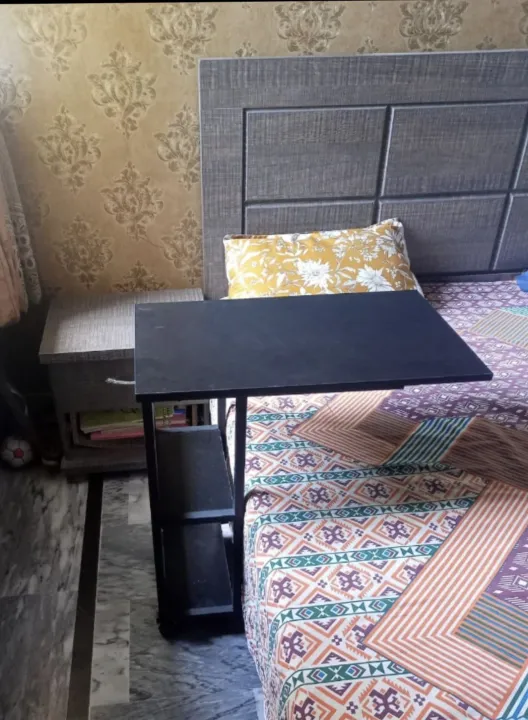 Laptop%20table,Study%20table%20Side%20table,Office%20table,Executive%20table,%20Workstation%20table,%20Computer%20table,%20Gaming%20table,Dining%20table%20and%20Coffee%20table%20-%20Image%206