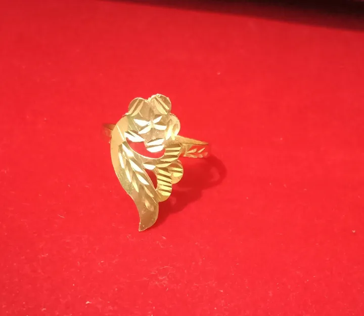 Elegant%20Gold%20Plated%20Finger%20Ring%20for%20Women%20with%20Six%20Months%20Colour%20Guarantee%20-%20Image%202