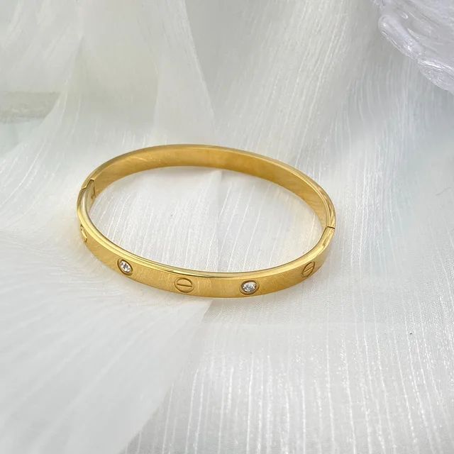 Crystal%20Fashion%20bracelet%20Fashionable%20kara%20zirconia%20handcuff%20For%20girls%20Stainless%20premium%20quality%20Cartier%20Bangle%20new%20fashion%20jewelry%20-%20Image%203