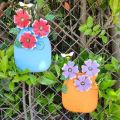Metal Flower Garden Vases Wall Decor Outdoor Fence Art Patio Sculptures Hanging Decorations for Patio and Garden.