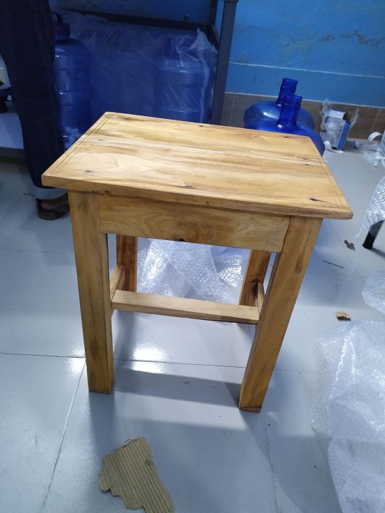 Wooden%20Prime%20High%20Stool%20for%20sealing%20cleaning%20-%20Image%204