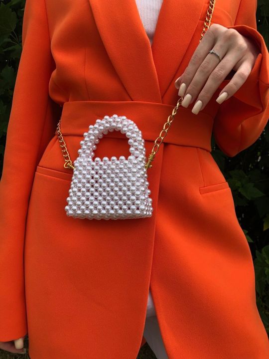 Handmade%20Luxury%20Pearl%20Beaded%20Clutch%20%E2%80%93%20Elegant%20Bag%20for%20Special%20Occasions%20-%20Image%205