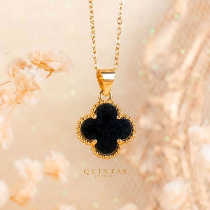 four%20leaf%20clover%20necklace%20double%20Sided%20pendant%202%20in1%20for%20girls%20&%20women%20Korean%20fashion%20jewellery%20-%20Image%205