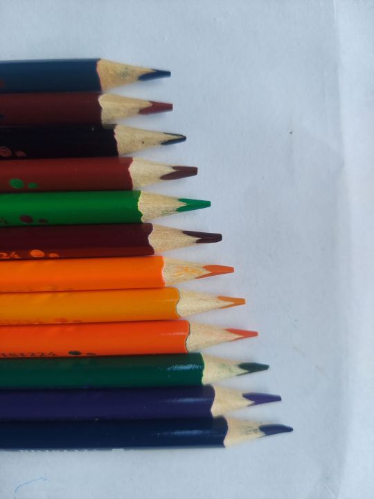 24%20colors%20Pencils%20-%20Image%204
