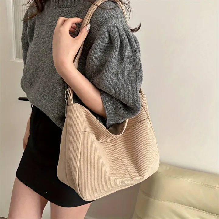 Women%E2%80%99s%20Corduroy%20Shoulder%20Bag,%20Casual%20Striped%20Large%20Capacity%20Tote%20with%20Zipper%20Closure,%20Cute%20Hat%20Patch,%20Perfect%20for%20Everyday%20Use%20-%20Image%205