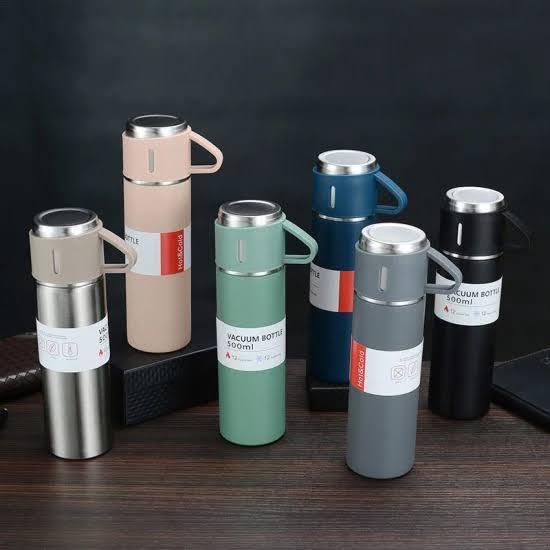 stainless%20steel%20hot%20&%20Cold%20thermos%20bottle%20with%203%20cups%20-%20Image%202