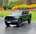 1/24 Tundra Alloy Pickup Car Model Diecast & Toy Metal Off-Road Vehicles Car Model Sound and Light Collection. 