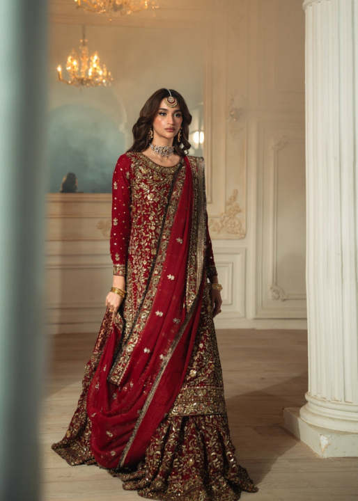 Posha%C3%A0k%20Pakistan%20Maroon%20Bridal%20Lehenga%20%E2%80%93%203%20Piece%20Heavy%20Embroidered%20Chiffon%20Lehenga%20Wedding%20&%20Barat%20Special%20Ready%20to%20Wear%20Outfit%20Nikah%20Dress%20Formal%20wedding%20wear%20-%20Image%205