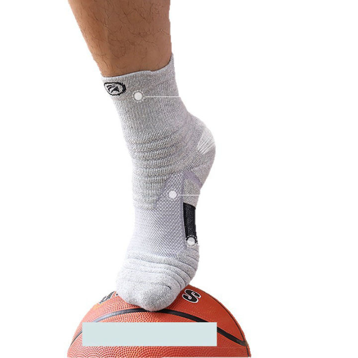 2026%20New%20Summer%203%20pair%20Men's%20Outdoor%20Gym%20Socks%20High%20Quality%20Comfortable%20Soft%20Breathable%20Ground-Gripping%20Football%20New%20Style%20Cool%20-%20Image%205
